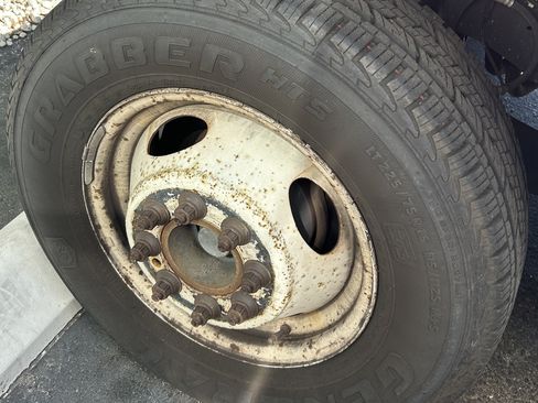 Used 2016 Ford E-350 and Econoline 350 Super Duty w/ Power Windows & Locks Group RWD image 23