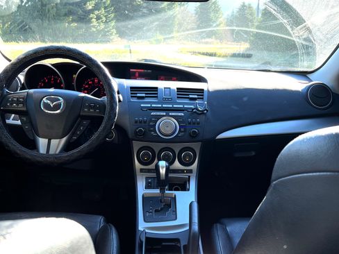 Used 2010 MAZDA MAZDA3 s Grand Touring image 9