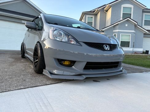 Used 2011 Honda Fit Sport image 1