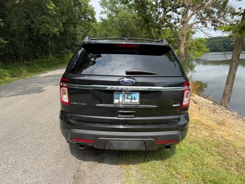 Used 2014 Ford Explorer Limited w/ Equipment Group 302A AWD/4WD image 4
