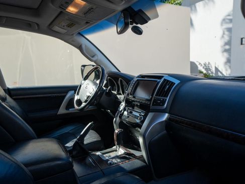 Used 2013 Toyota Land Cruiser AWD/4WD image 12