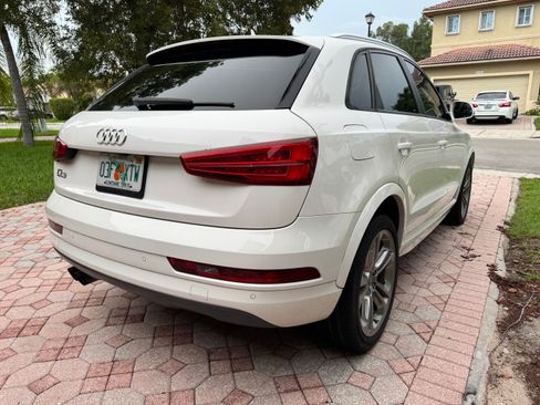 Used 2018 Audi Q3 2.0T Premium FWD image 1