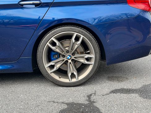 Used 2018 BMW M550i xDrive w/ Cold Weather Package image 13