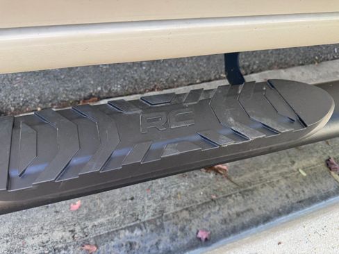 Used 2021 Chevrolet Silverado 2500 W/T image 24