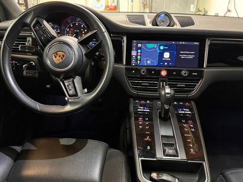 Used 2022 Porsche Macan S image 6