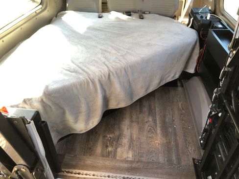 Used 2007 Ford E-350 and Econoline 350 Extended Super Duty RWD image 13