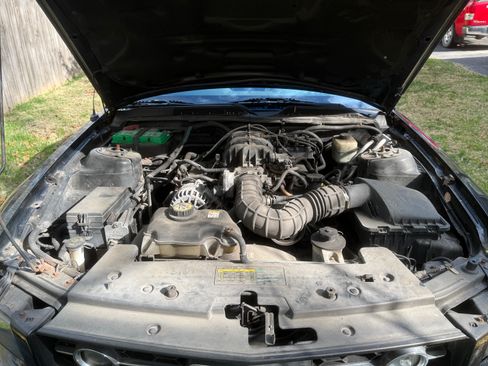 Used 2007 Ford Mustang Premium image 15