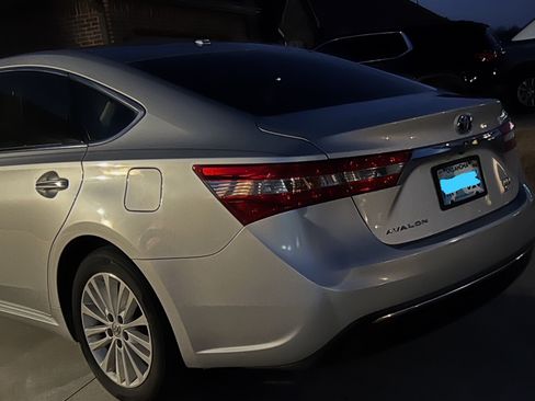 Used 2013 Toyota Avalon XLE Touring image 12