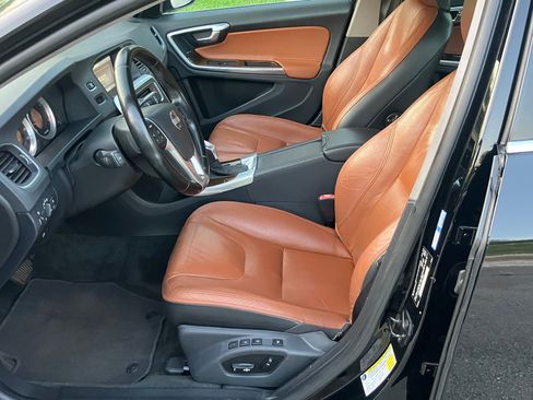 Used 2013 Volvo S60 T5 image 9