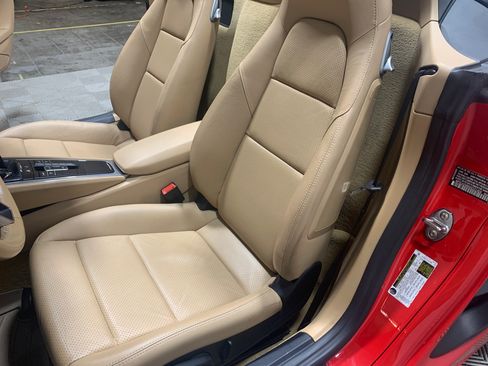Used 2017 Porsche 718 Boxster RWD image 21