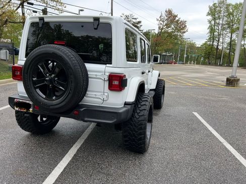Used 2020 Jeep Wrangler Unlimited Sahara AWD/4WD image 11
