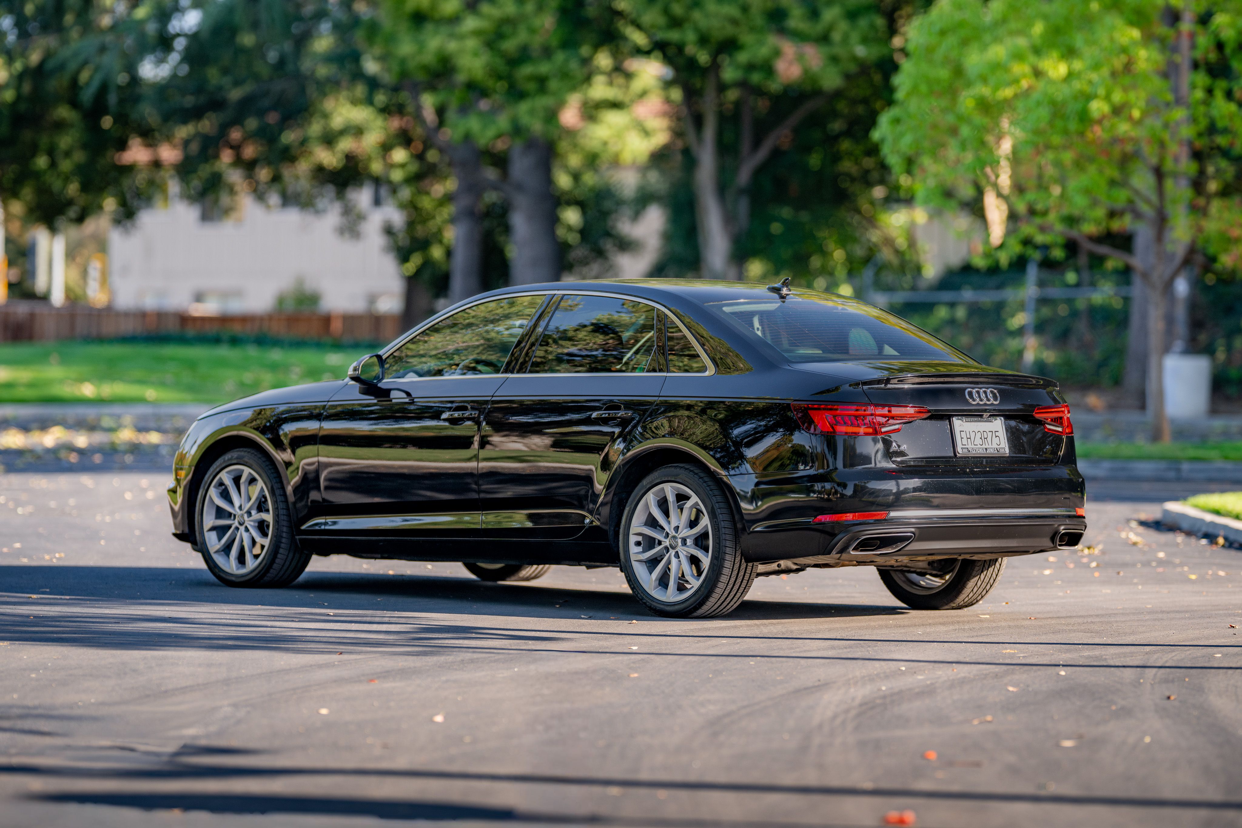 Used 2019 Audi A4 2.0T Premium w/ Convenience Package FWD image 6
