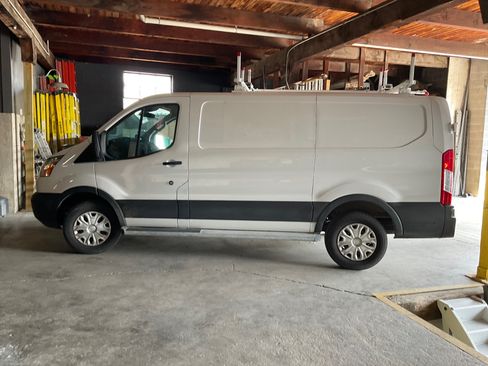 Used 2019 Ford Transit 250 Low Roof w/ Exterior Upgrade Package image 10