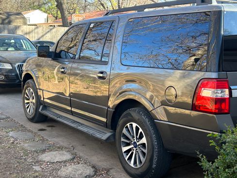 Used 2015 Ford Expedition EL XLT image 6