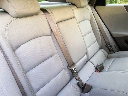 Used 2020 Chevrolet Malibu LT image 16