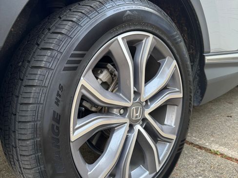 Used 2020 Honda CR-V Touring image 9