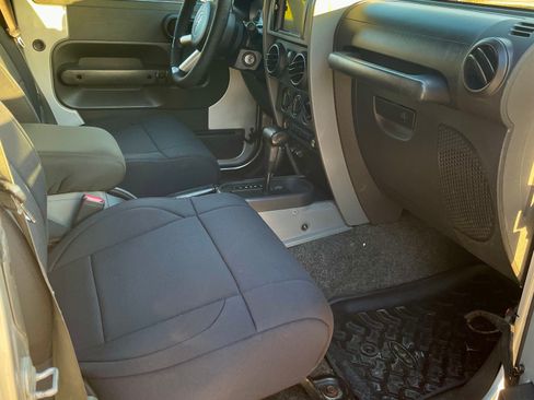 Used 2008 Jeep Wrangler Rubicon w/ PWR Convenience Group image 13