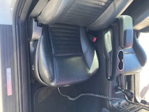 Used 2003 Ford Thunderbird image 12