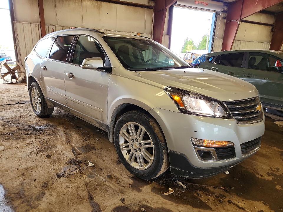 Used 2015 Chevrolet Traverse LT w/ Style and Technology Package FWD image 1