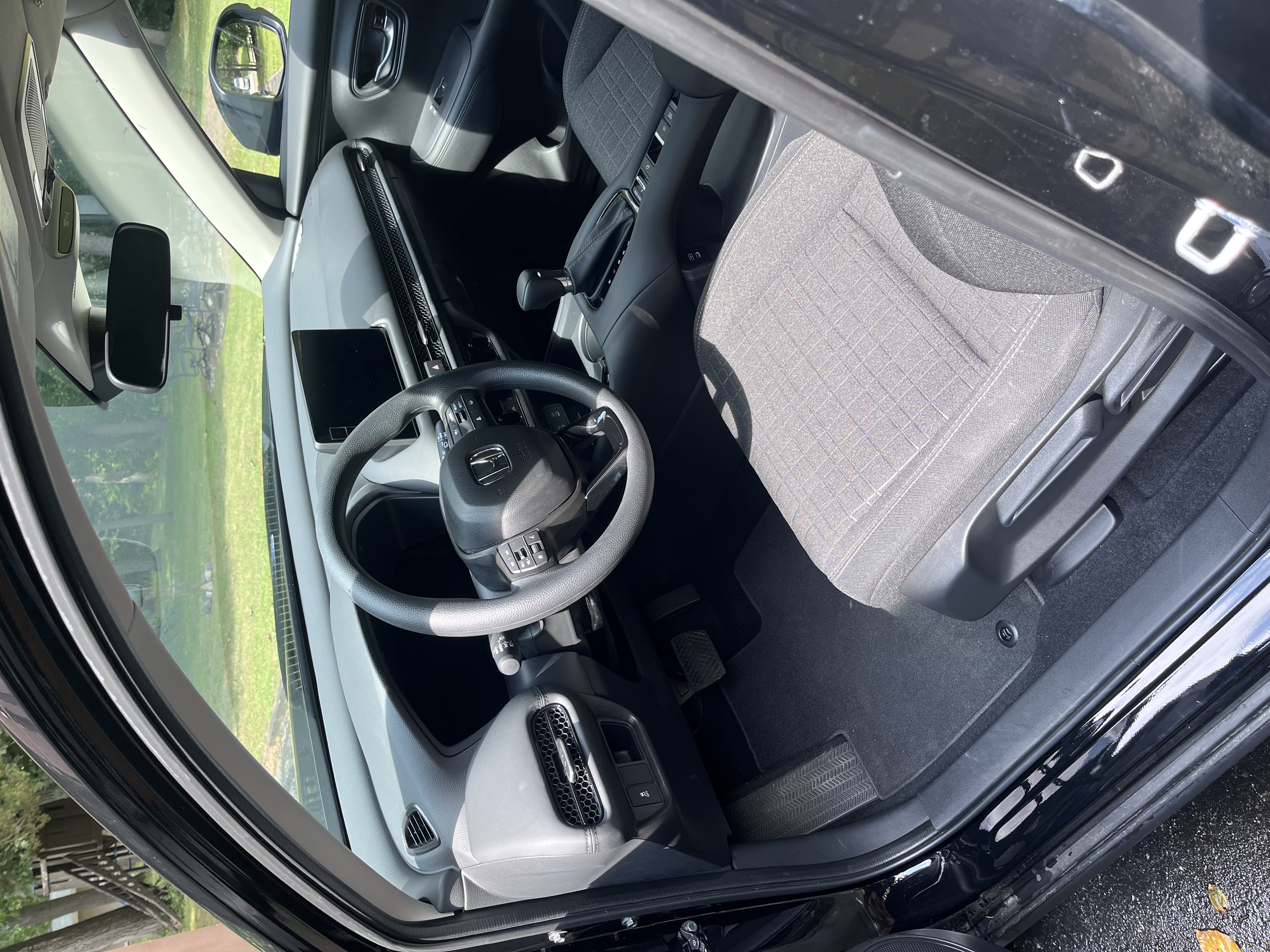 Used 2026 Honda HR-V LX image 4