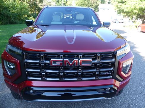 Used 2023 GMC Canyon AT4X image 4