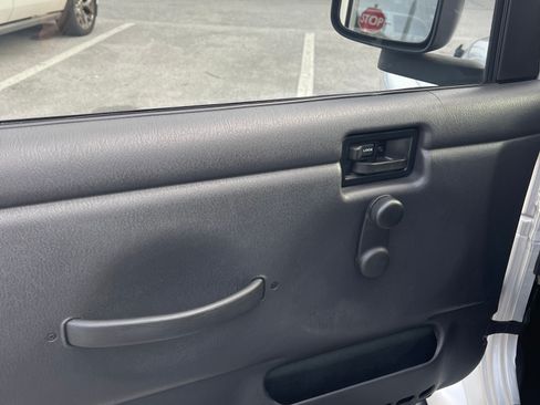 Used 2006 Jeep Wrangler Unlimited image 13