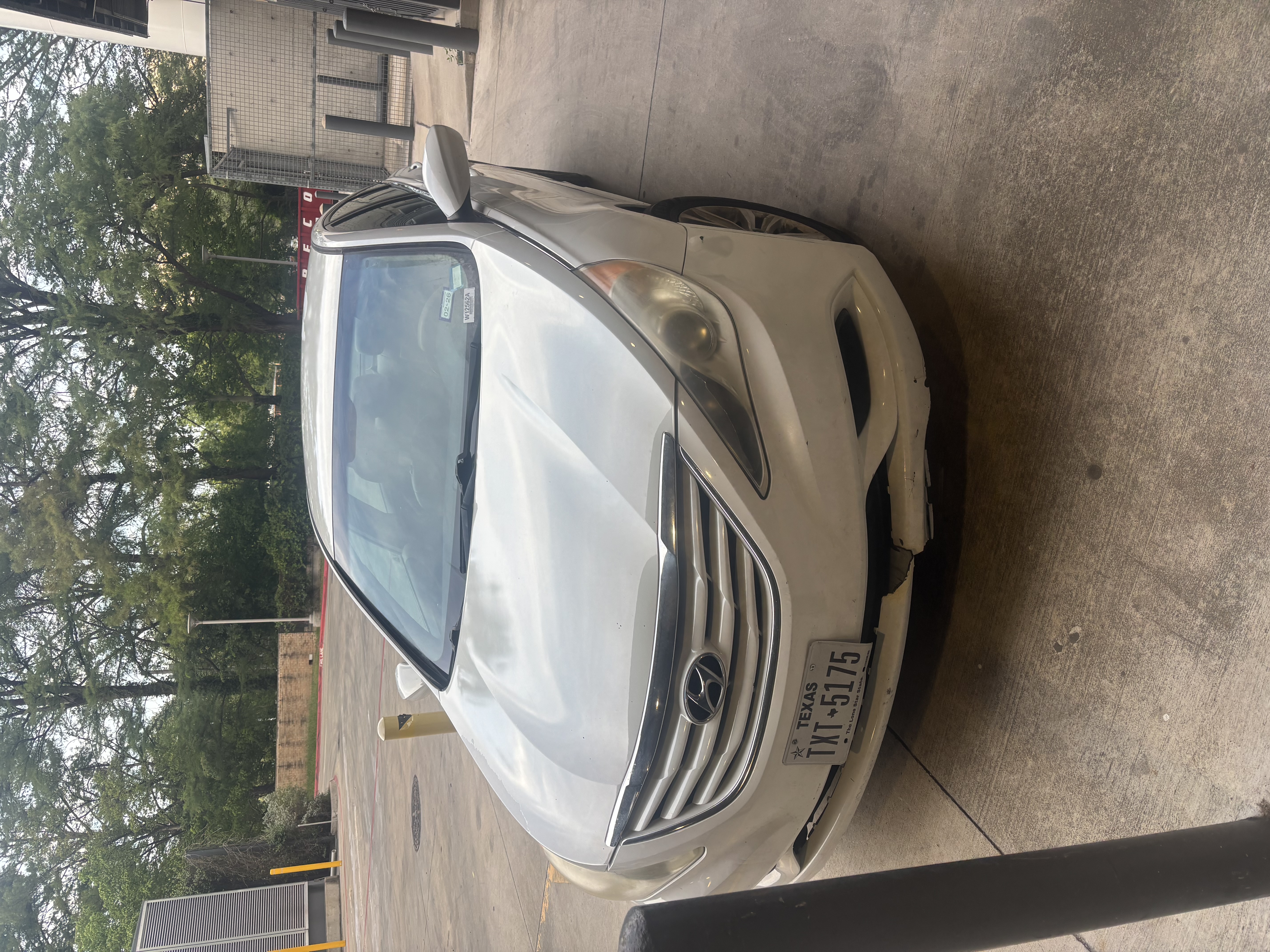 Used 2011 Hyundai Sonata GLS FWD image 1