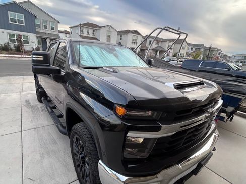 Used 2024 Chevrolet Silverado 2500 LT w/ Convenience Package AWD/4WD image 10