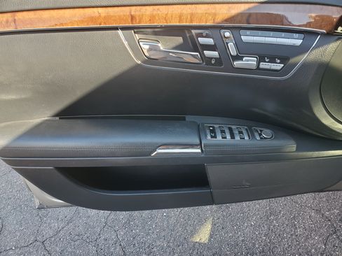Used 2007 Mercedes-Benz S 550 image 8