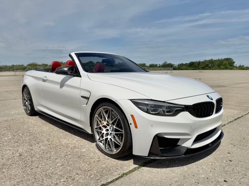 Used 2020 BMW M4 Convertible w/ Competition Package RWD image 9