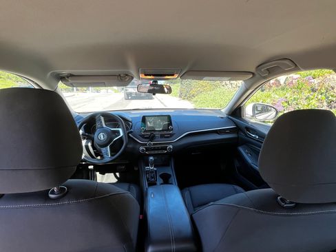 Used 2019 Nissan Altima 2.5 S image 5