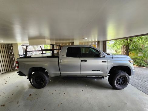 Used 2014 Toyota Tundra SR5 image 1