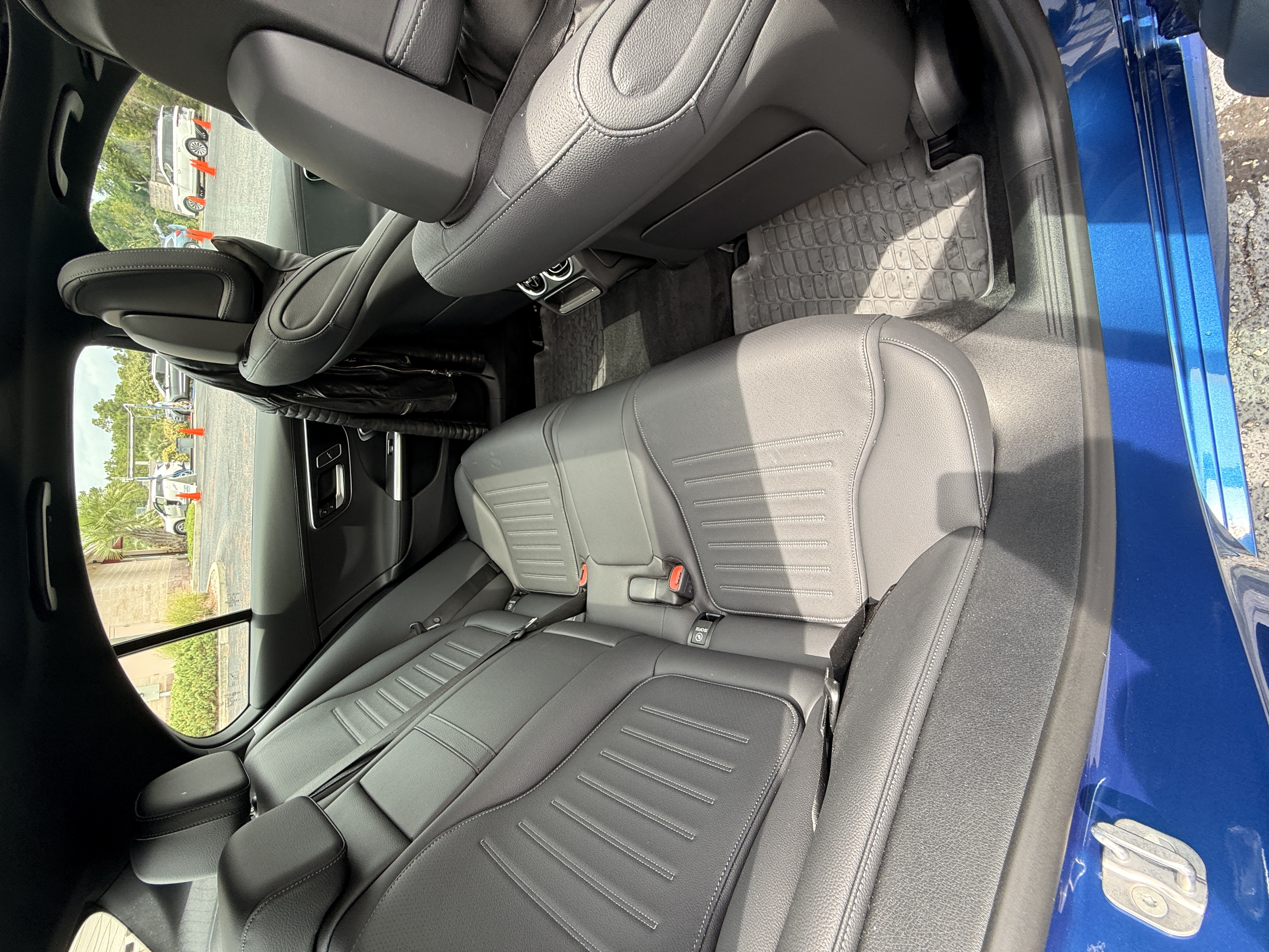 Used 2025 Mercedes-Benz C 300 Sedan image 12