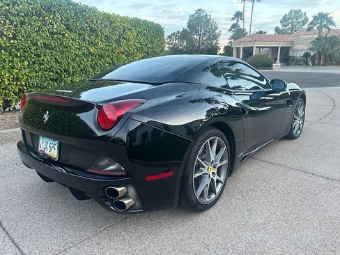 Used 2010 Ferrari California image 2