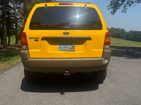 Used 2001 Ford Escape XLT image 5