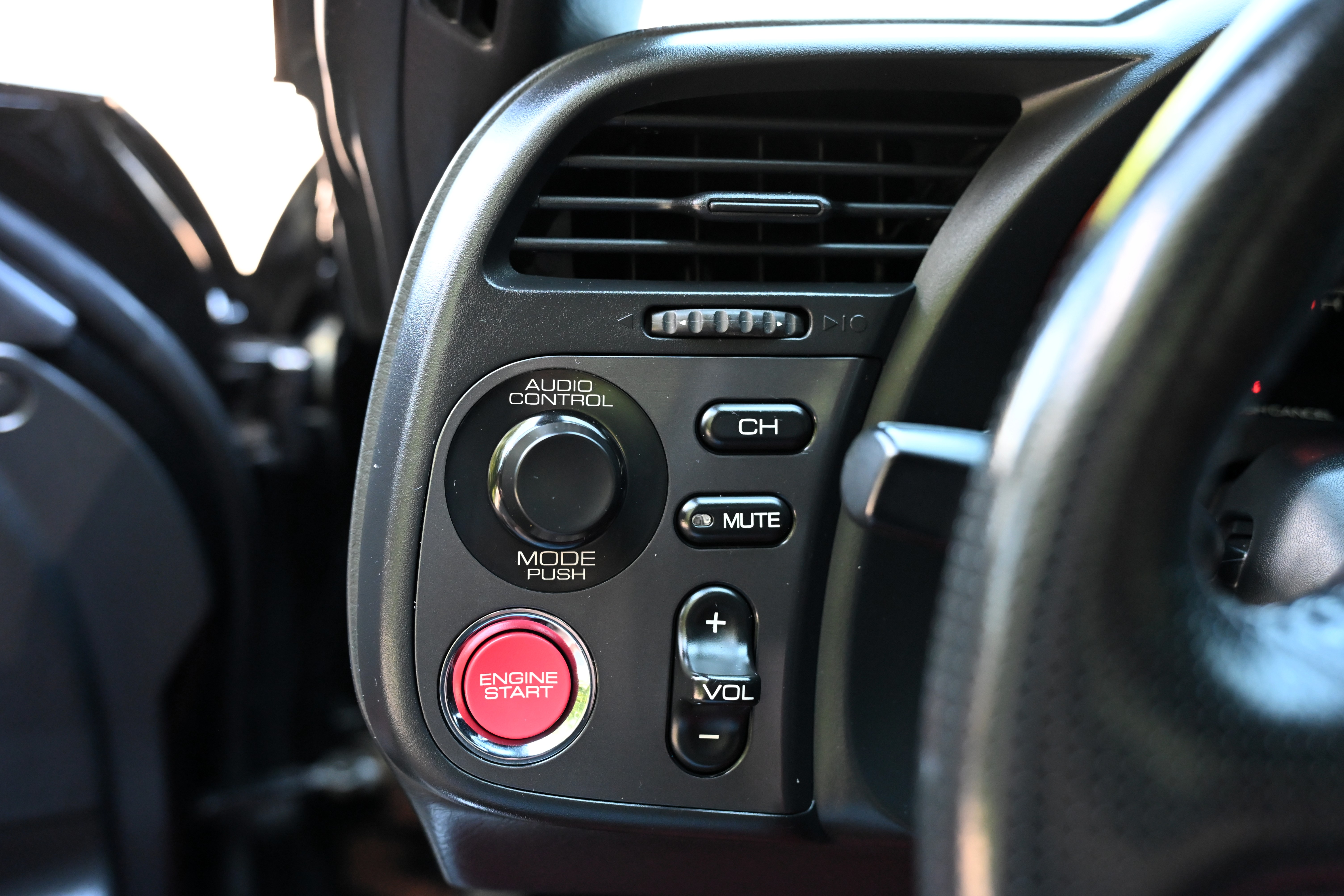 Used 2001 Honda S2000 image 23