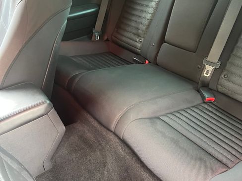 Used 2014 Dodge Challenger SXT w/ Sport Appearance Package image 13