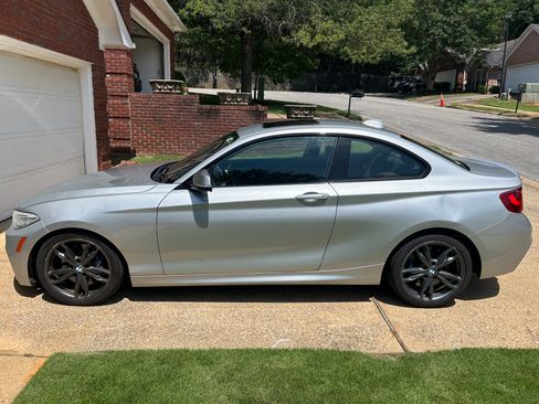 Used 2016 BMW M235i Coupe RWD image 5
