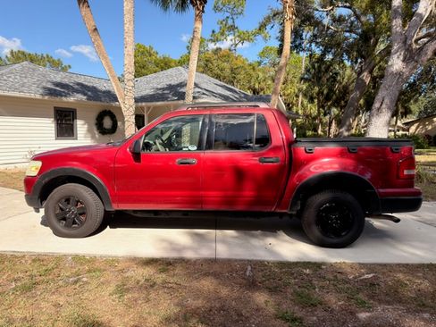 Used 2007 Ford Explorer Sport Trac XLT image 11