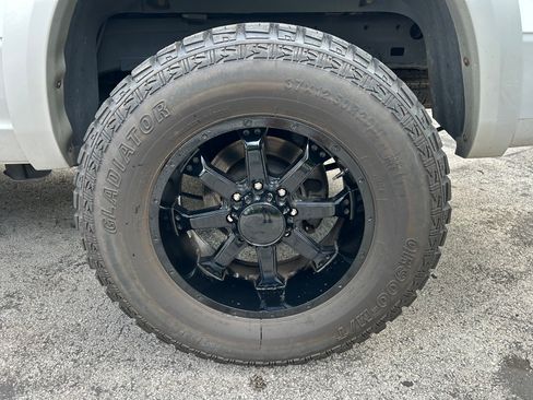 Used 2014 RAM 2500 Laramie w/ Protection Group AWD/4WD image 11