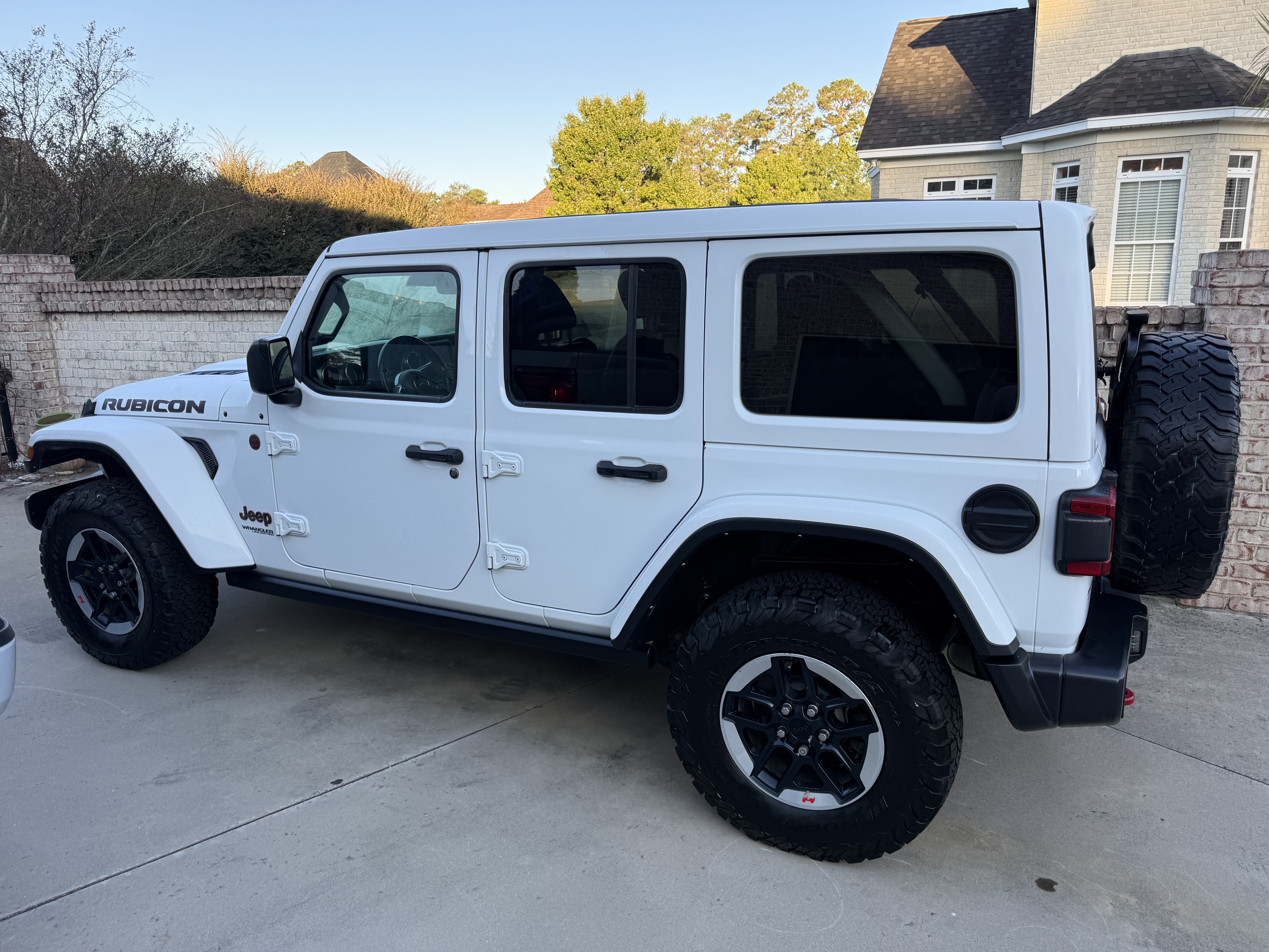 Used 2021 Jeep Wrangler Unlimited Rubicon AWD/4WD image 5