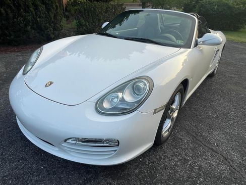 Used 2011 Porsche Boxster RWD image 2