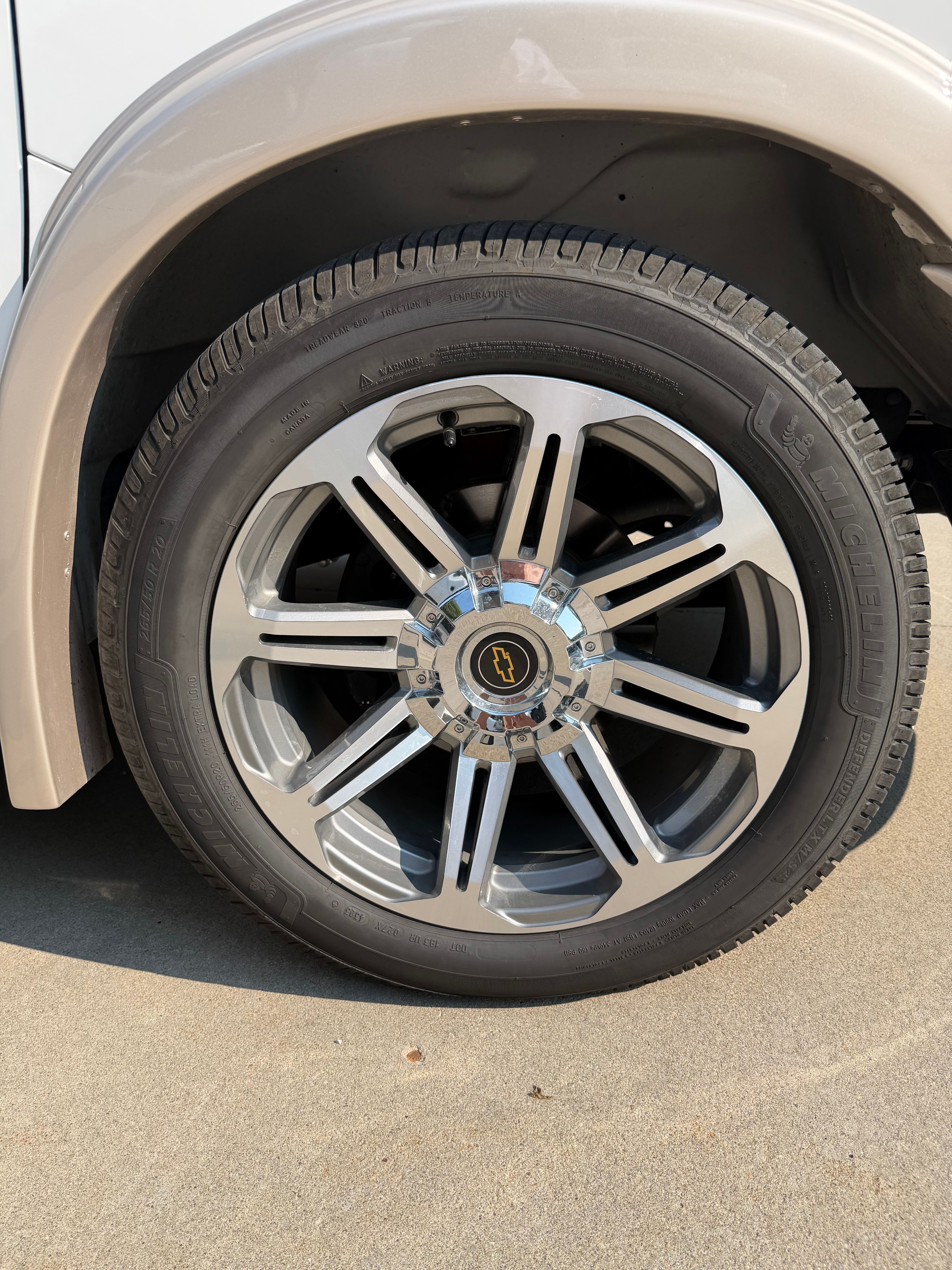 Used 2016 Chevrolet Express 2500 RWD image 9