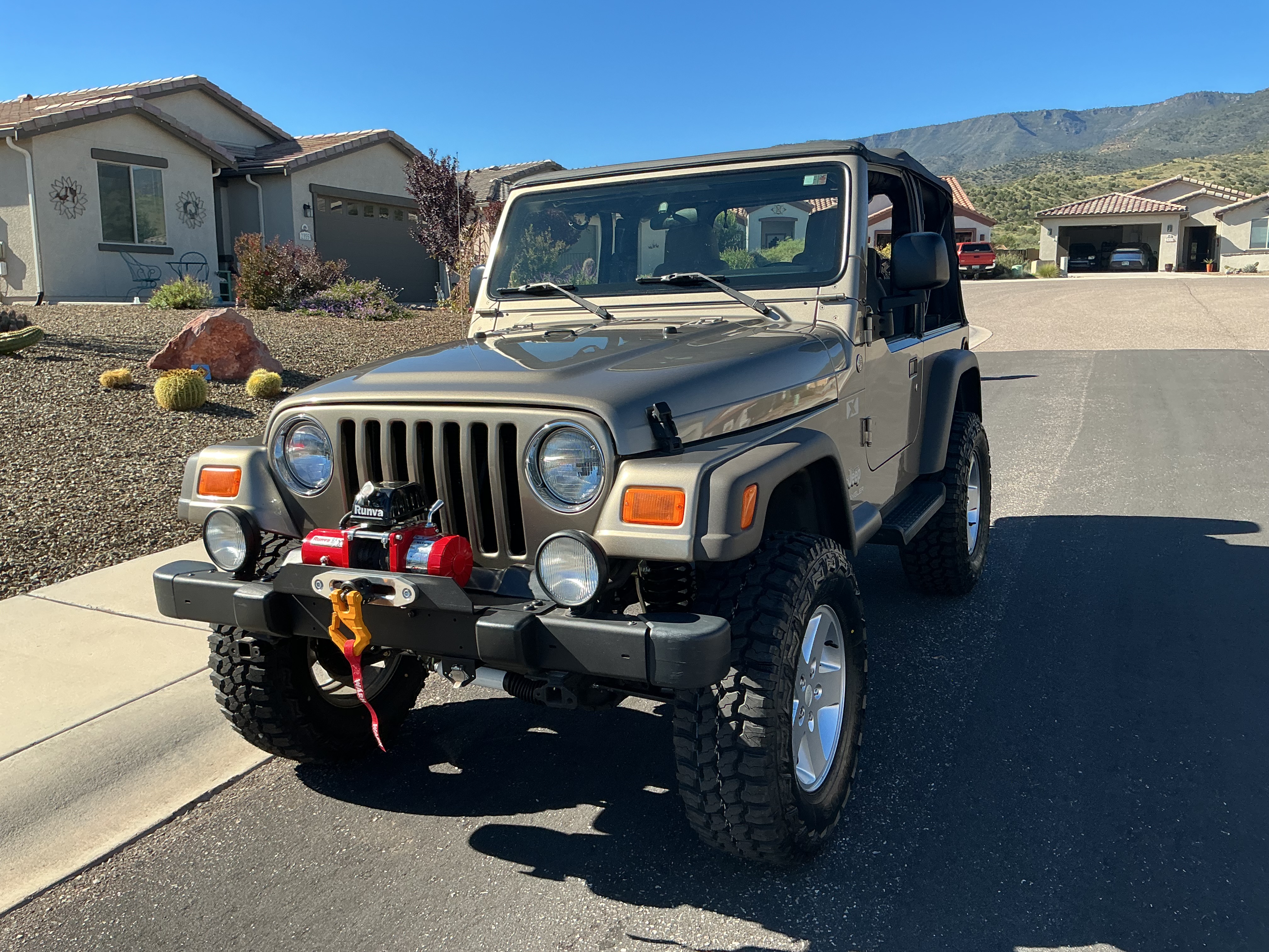 Used 2005 Jeep Wrangler X w/ Tire & Wheel Group (Ecco) AWD/4WD image 9