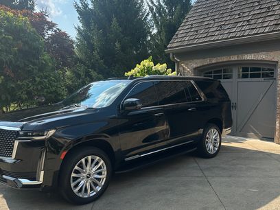 Used 2024 Cadillac Escalade ESV Luxury
