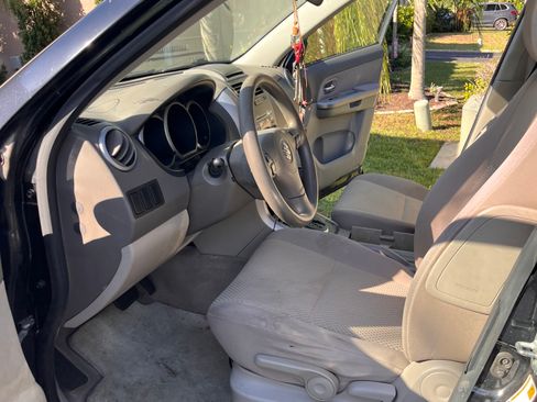 Used 2011 Suzuki Grand Vitara Premium image 12