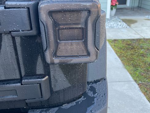 Used 2015 Jeep Wrangler Sport image 14