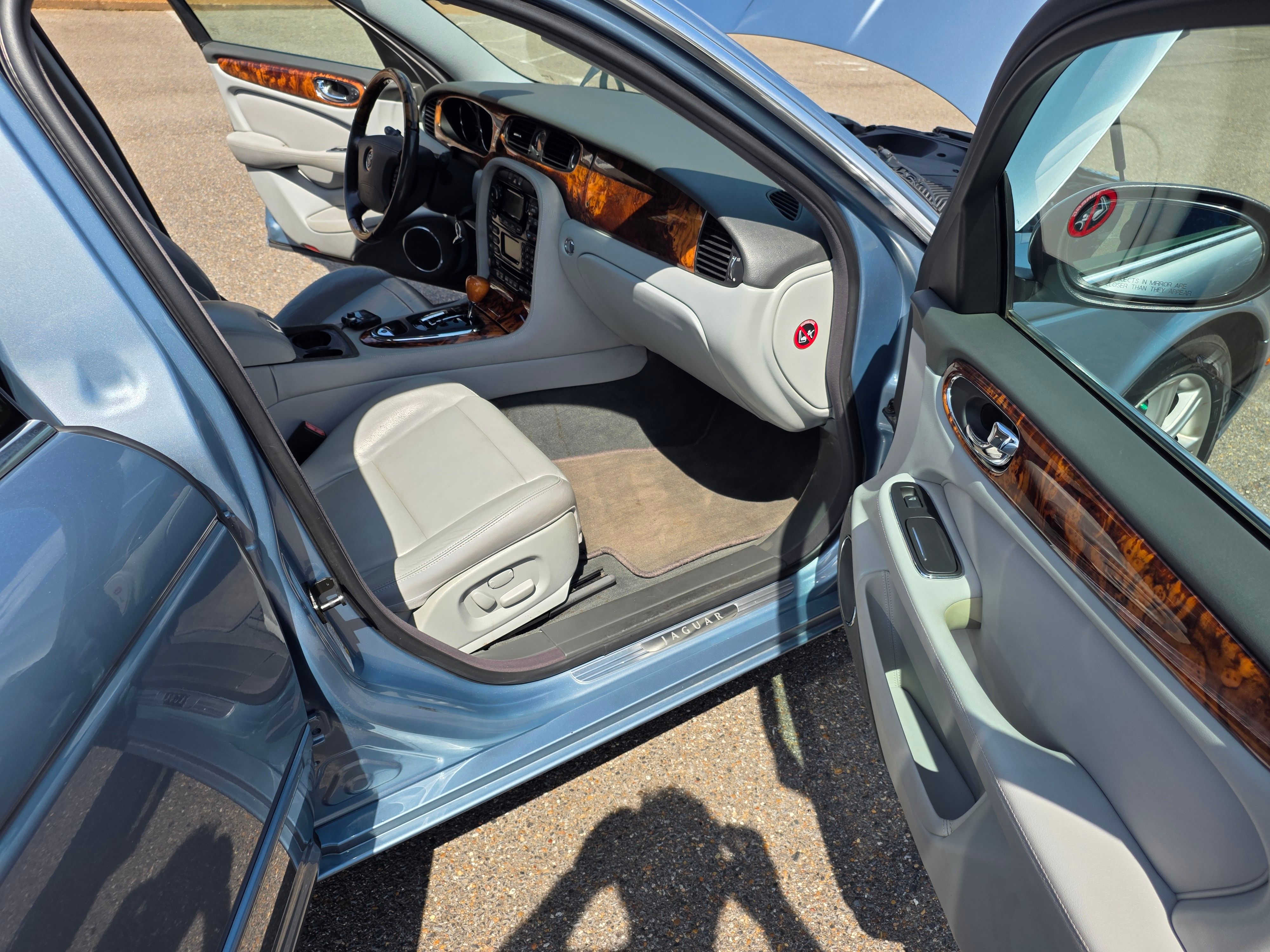 Used 2005 Jaguar XJ8 RWD image 20