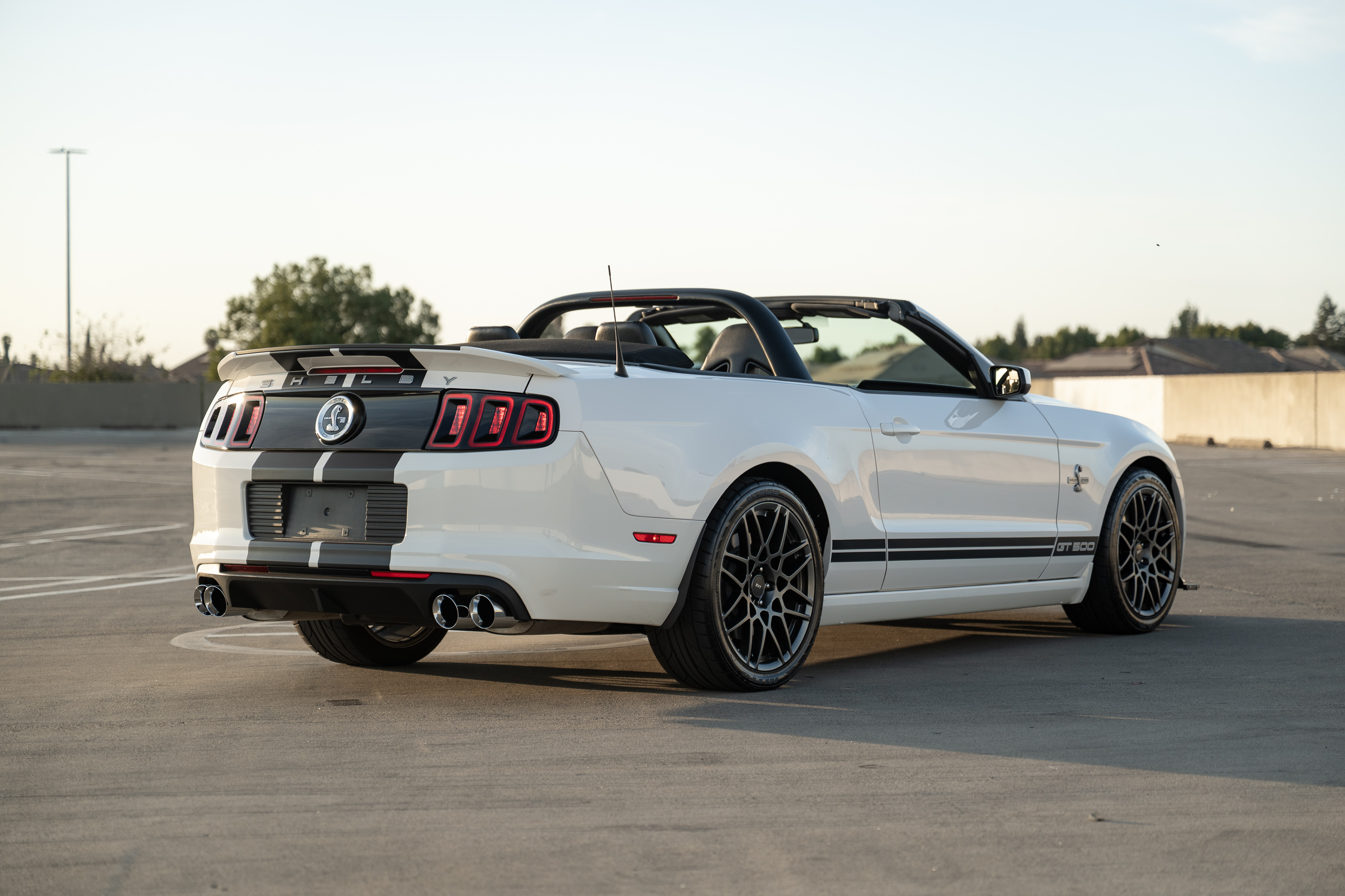Used 2013 Ford Mustang Shelby GT500 RWD image 20