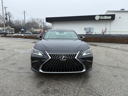 Used 2022 Lexus ES 350 w/ Premium Package image 2